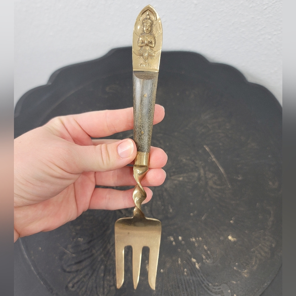 VINTAGE SIAM FLATWARE BRASS BUDDHA SERVING FORK WOOD HANDLES
